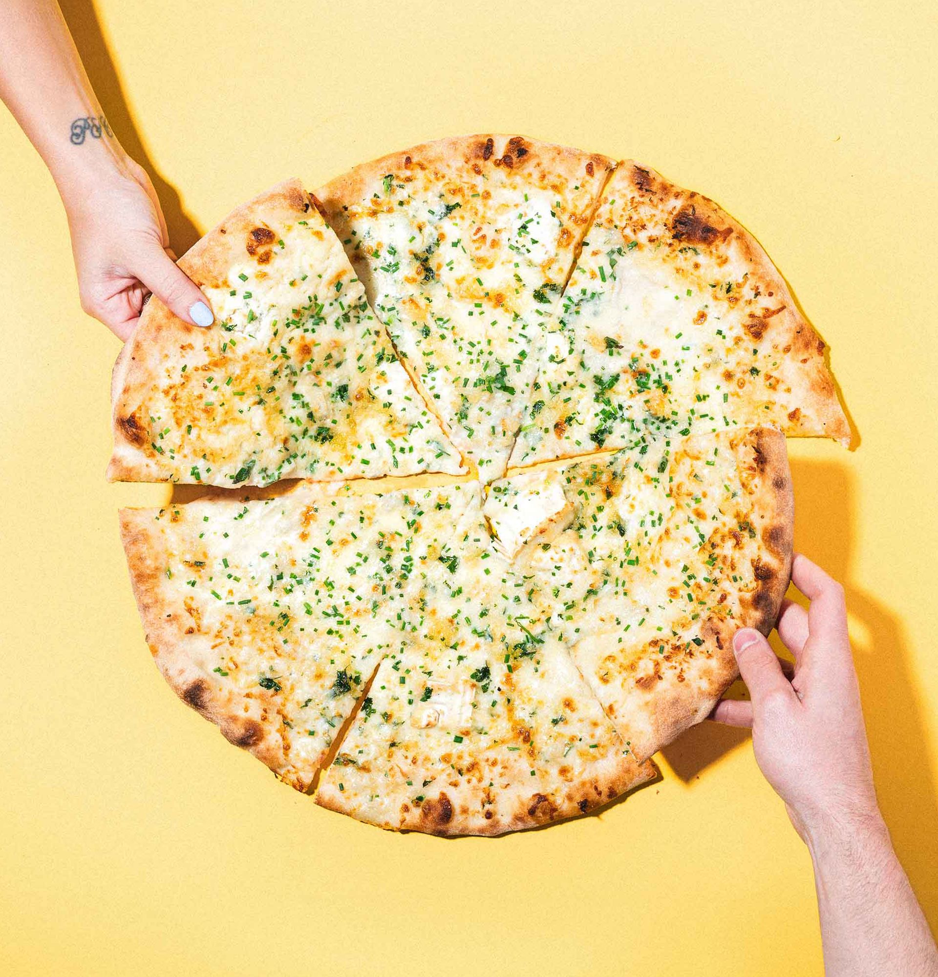 Pizza fra Camping Bar i Boltens Gård 